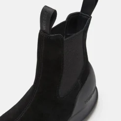 Moon Boot Luna Chelsea Suede Black