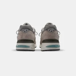 New Balance Made In UK 991v2 Dove Allow & Silver