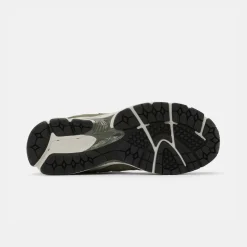 New Balance 2002R Dark Olivine Olivine & Slate Grey