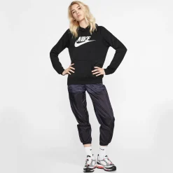 Nike Sportswear Essential Black