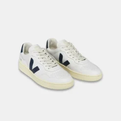 Veja Men's V-90 Leather Extra White Nautico