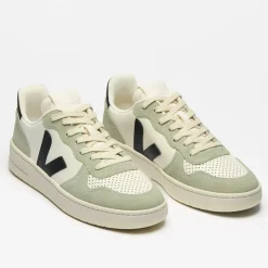 Veja Men's V-10 Leather Pure Black Clay