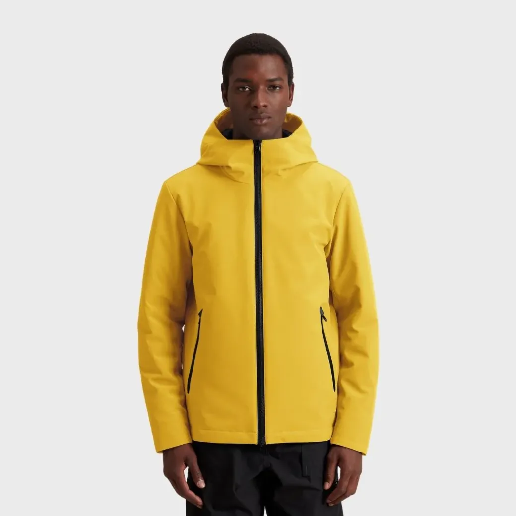 Woolrich Men's Pacific Jacket in Tech Softshell Lemon Curry