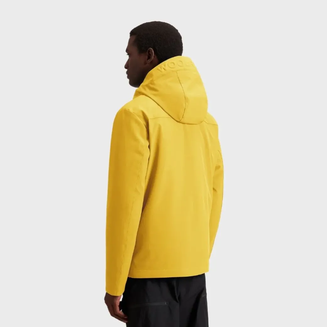 Woolrich Men's Pacific Jacket in Tech Softshell Lemon Curry