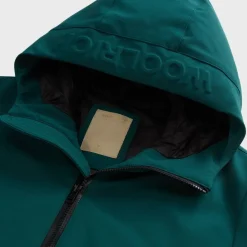 Woolrich Men's Pacific Jacket in Tech Softshell Ponderosa Pine